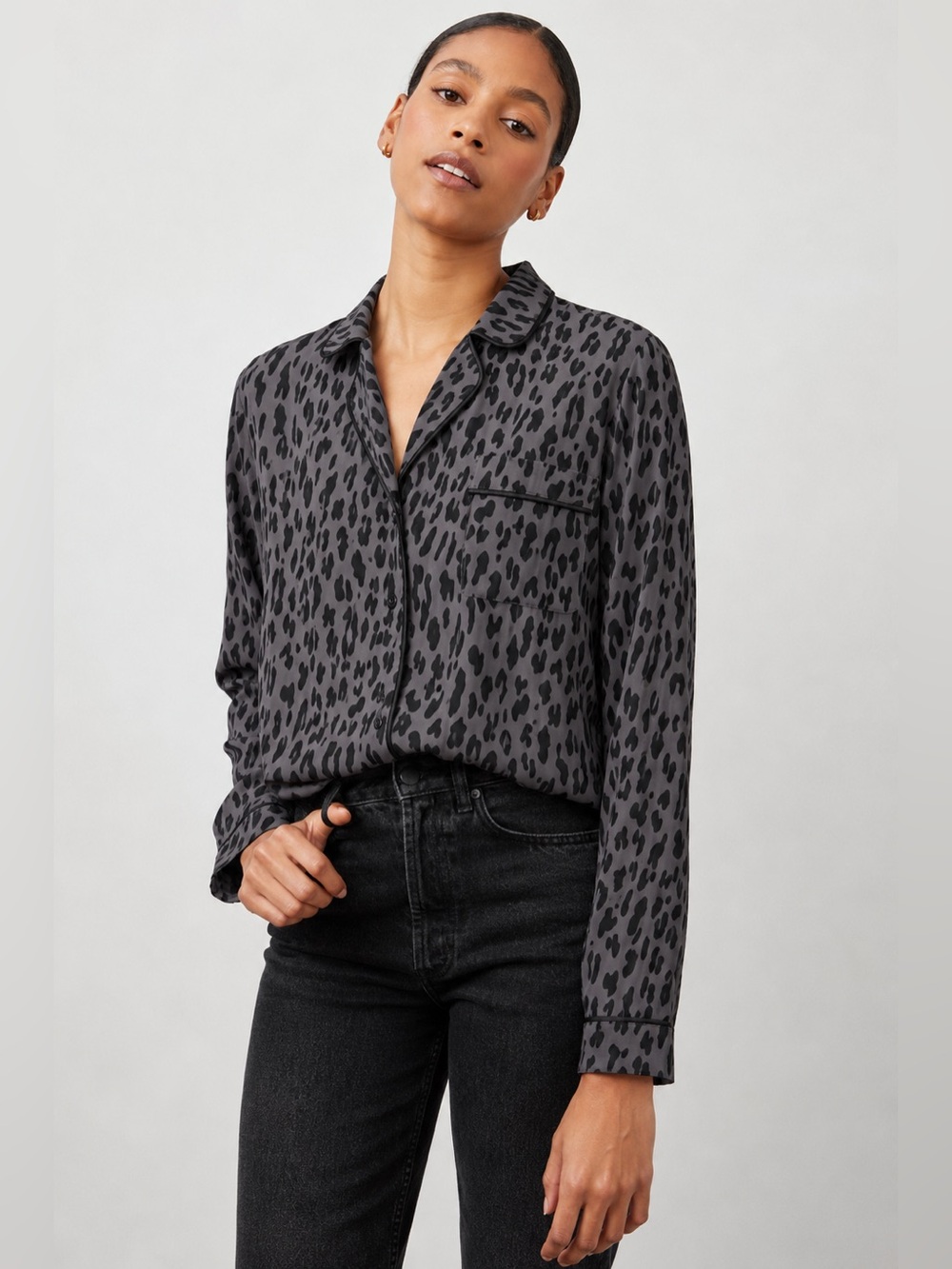 The Shirt by Rochelle Behr Gray Black Leopard Print Pajama-Style Blouse Small